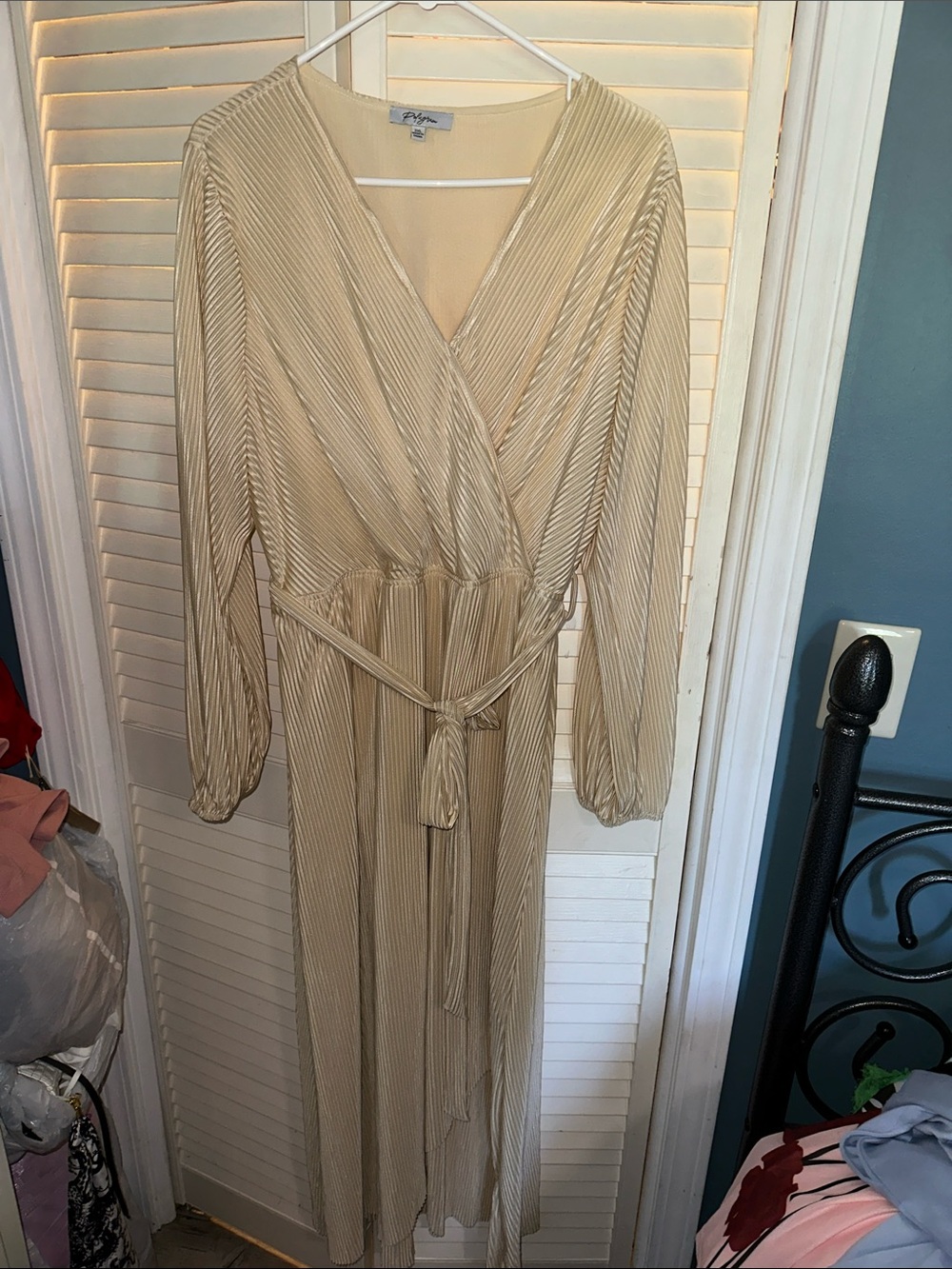 Polagram Beige Pleated Long-Sleeve Wrap Midi Dress with Tie